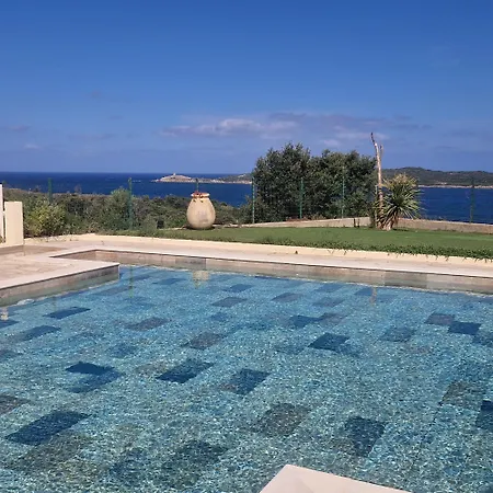 Vue D'exception Entre Mer, Piscine Et Maquis- Climatise Confort * Cargèse